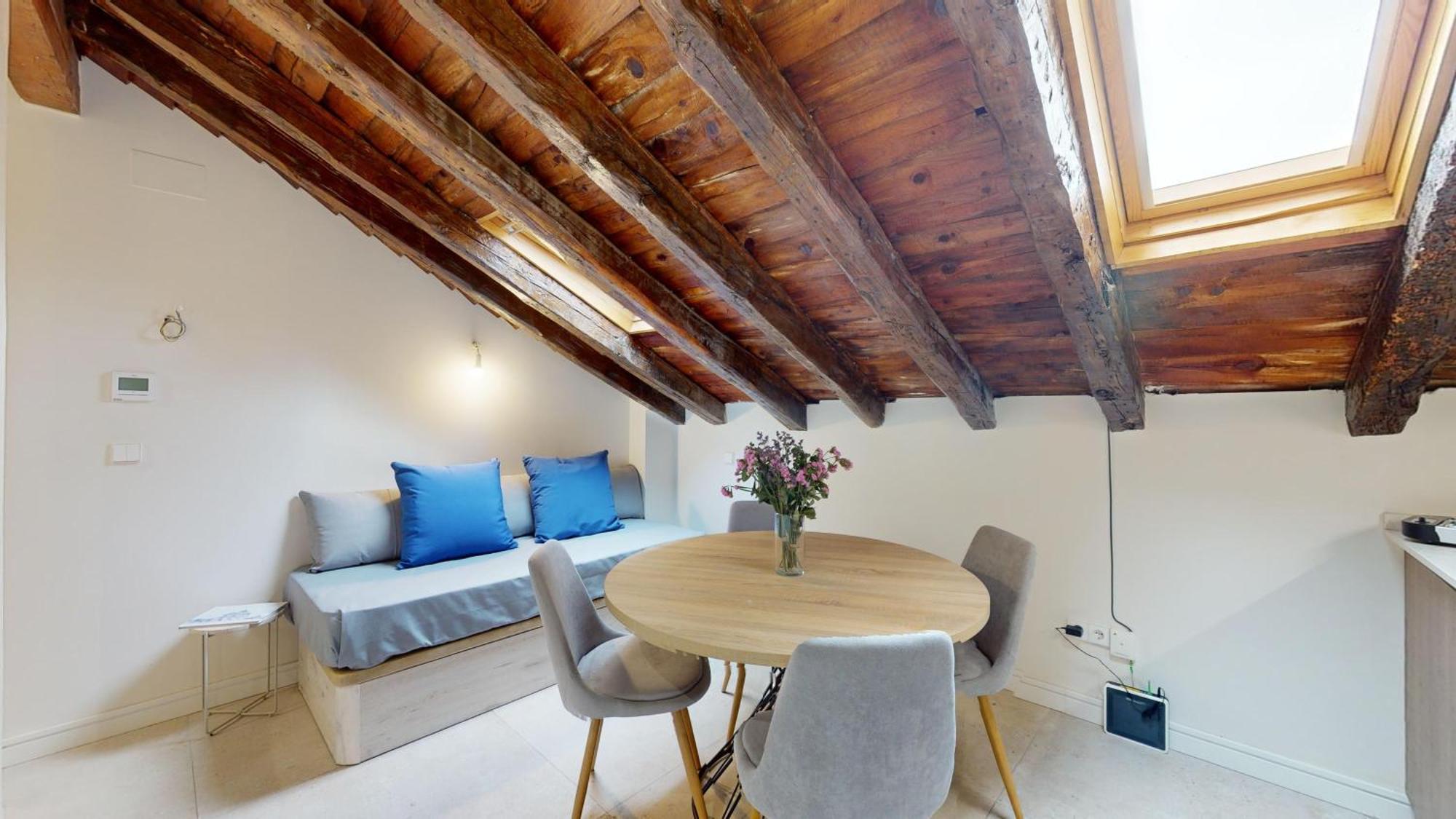 Santa Cruz Apartment มาดริด ภายนอก รูปภาพ
