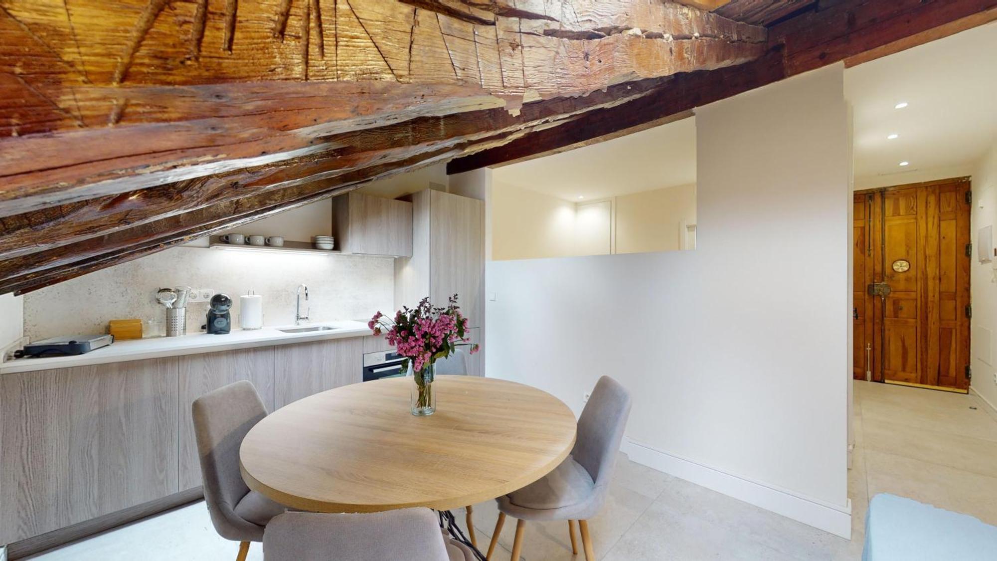 Santa Cruz Apartment มาดริด ภายนอก รูปภาพ
